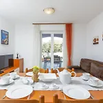 Appartamento With Parking Space - 2274