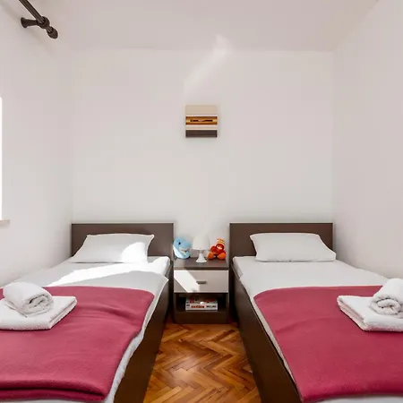 With Parking Space - 2274 Apartman
