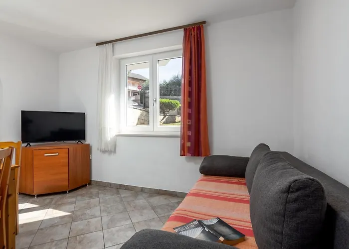 With Parking Space - 2274 Apartament Medulin