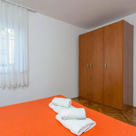 With A Parking Space - 2274 * Medolino