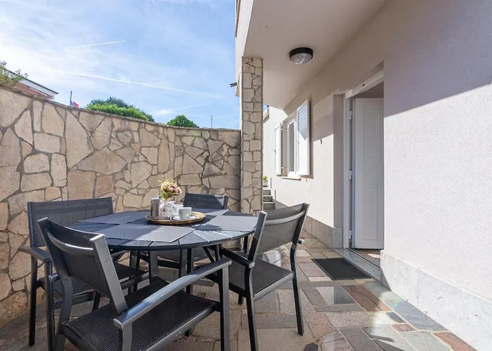 With Parking Space - 2274 Apartman Medulin