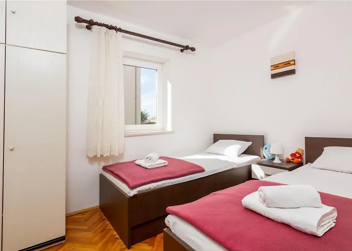 Apartman With Parking Space - 2274 *